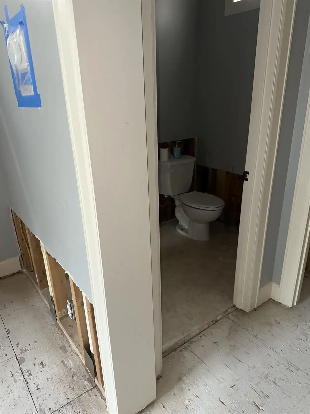 bathroom 1 before 1