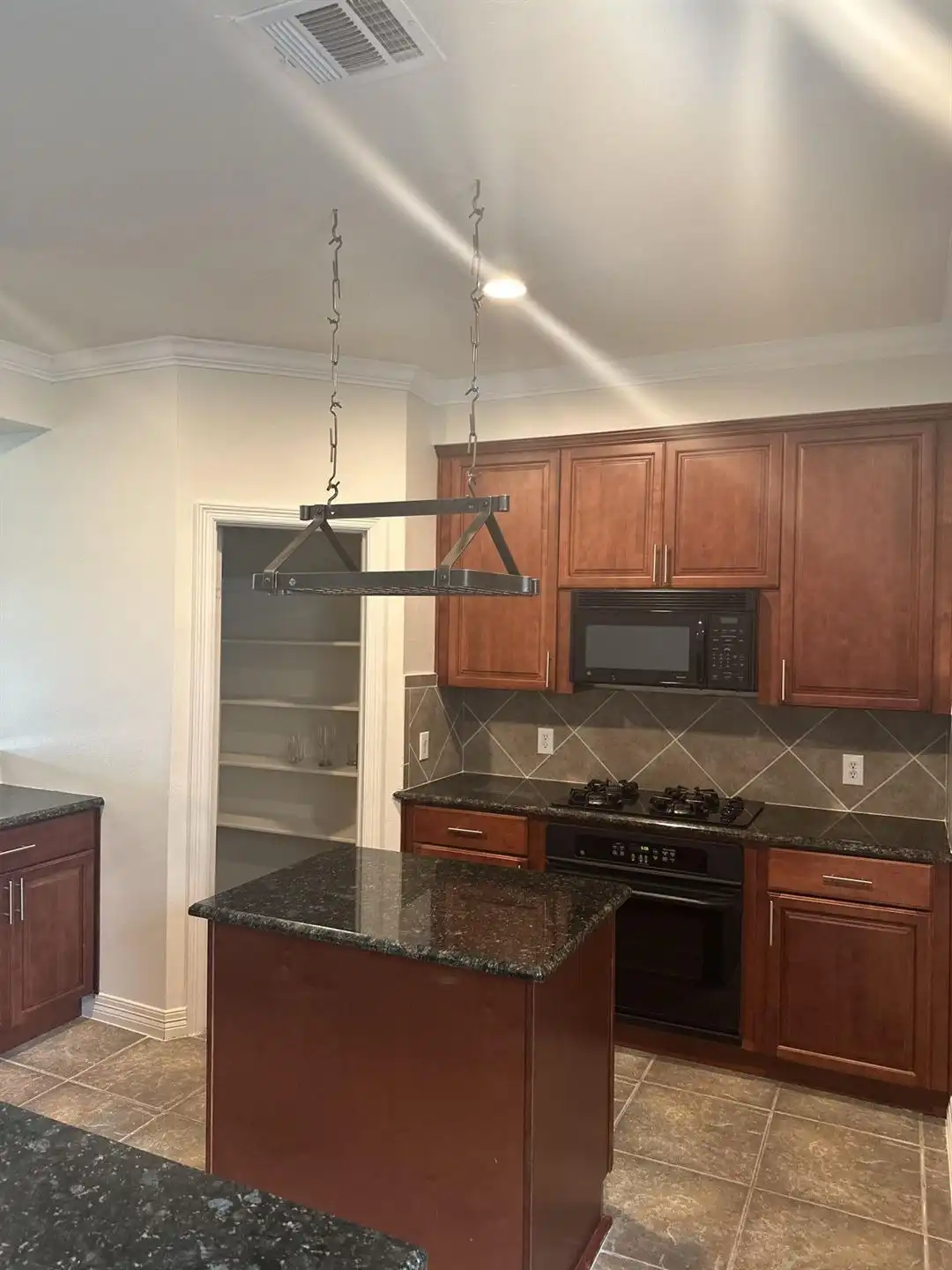 kitchen after 1